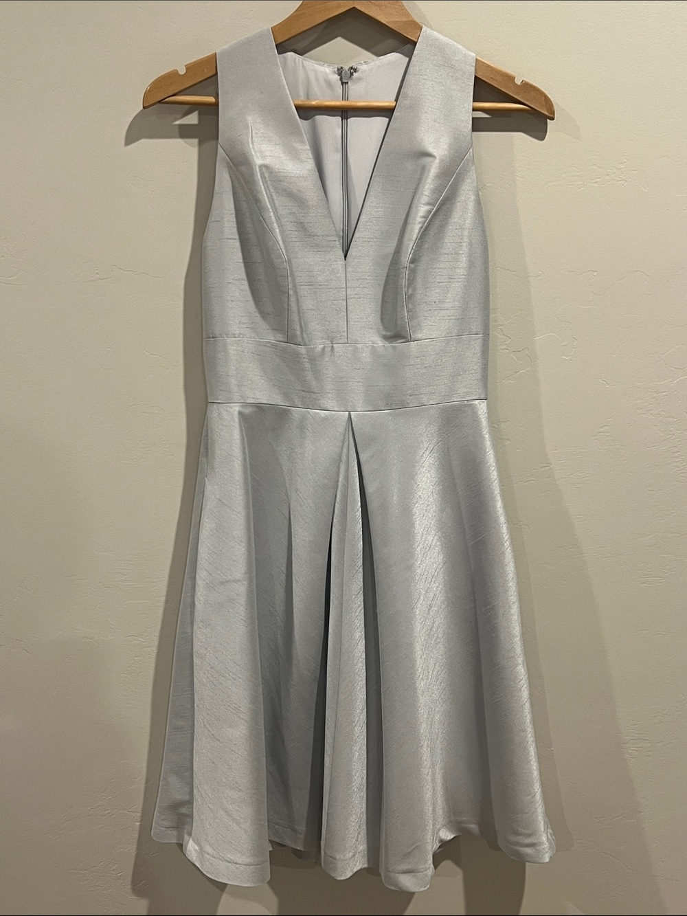 ALFRED SUNG Silver V-Neck Midi Fit-and-Flare Dress